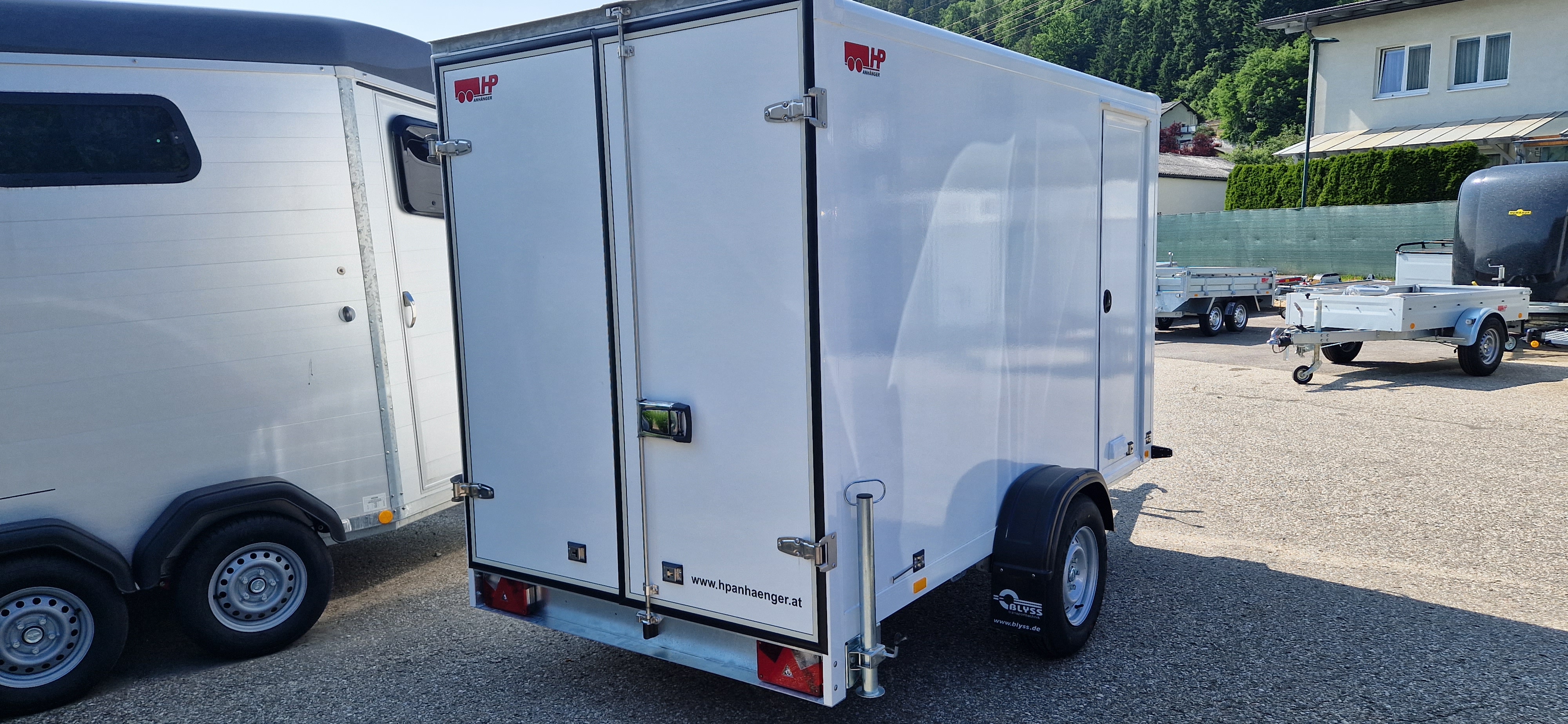 Kofferanhänger, PKW-Anhänger HP 133016-18HK, 3000x1590x1800mm, 1300 kg gebremst